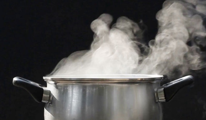 不锈钢电热锅首次使用 不锈钢电热锅首次使用